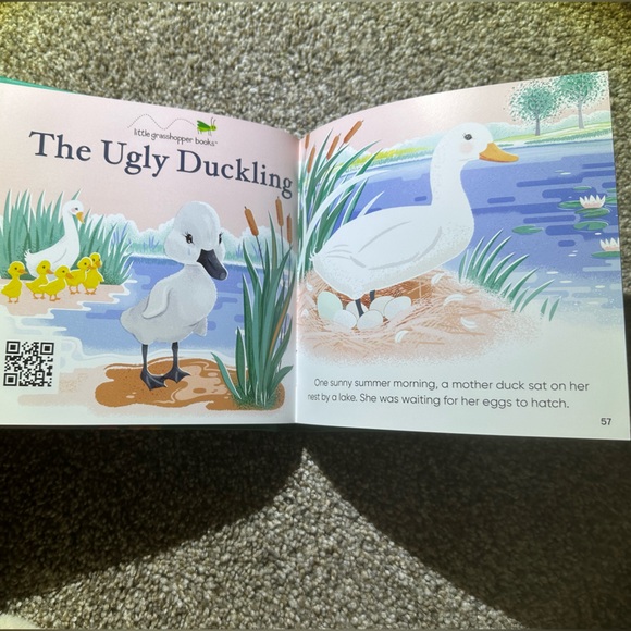 Fairy Tales Treasury (with Interactive App) - Hardcover - LIKE NEW - Picture 5 of 5